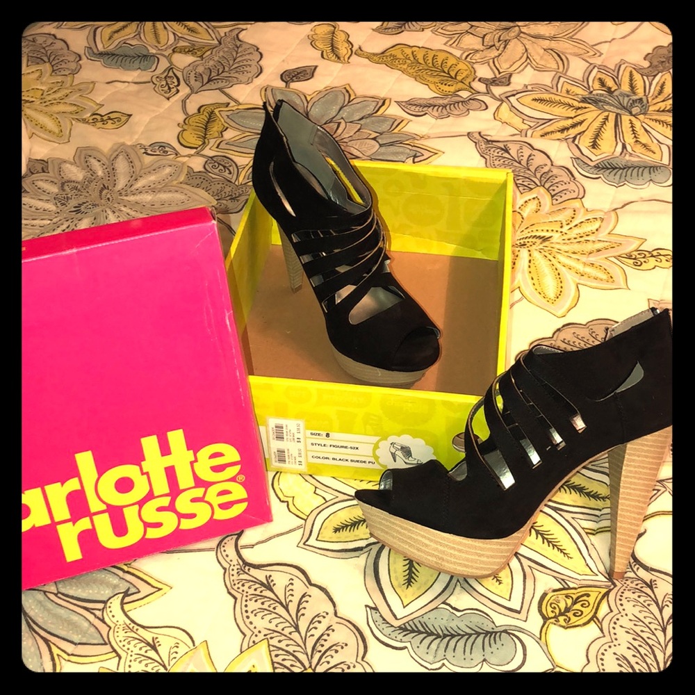 👠Sexy, Strappy Black Platform Heels🤩